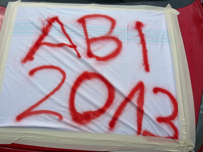 Geschm&uuml;ckte Autos? (Foto: Karl-Heinz Herrmann)