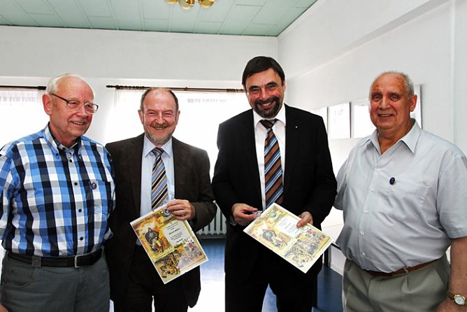 Humor bei Jubiläumsveranstaltung (Foto: Günter Herting) Humor bei Jubiläumsveranstaltung (Foto: Günter Herting)