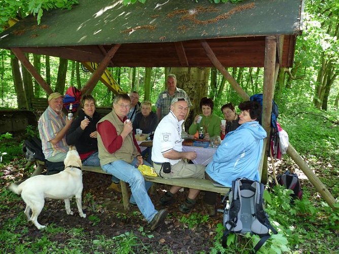 Fr&ouml;hlicher Pfingstausflug (Foto: Karl-Heinz Herrmann)