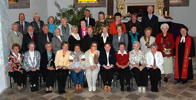 "Jubelkonfirmaden" (Foto: Elbern-Göbel) "Jubelkonfirmaden" (Foto: Elbern-Göbel)