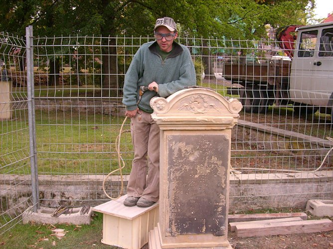 Bl&ouml;dau Gedenkstein (Foto: Karl-Heinz Herrmann)