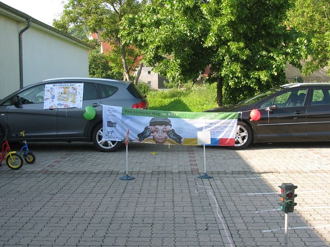 Sicheres Verhalten im Stra&szlig;enverkehr (Foto: Bernd M&uuml;ller)