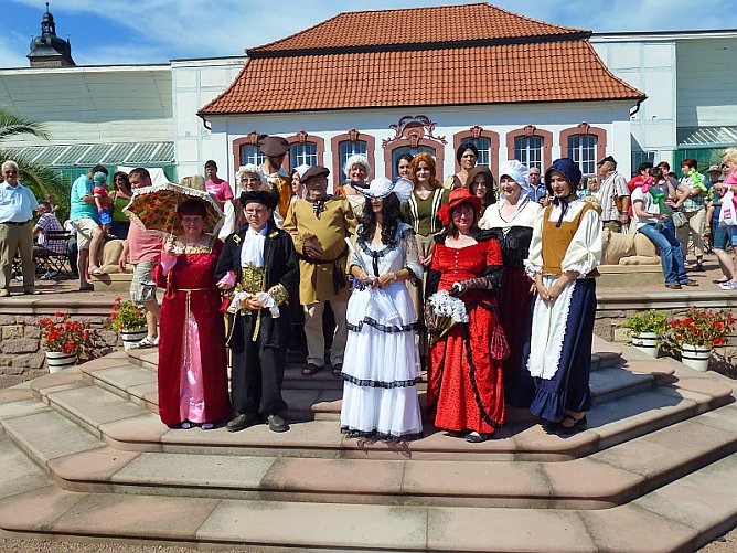 Pflanzenfest in Bendeleben (Foto: Familie Kieper) Pflanzenfest in Bendeleben (Foto: Familie Kieper)