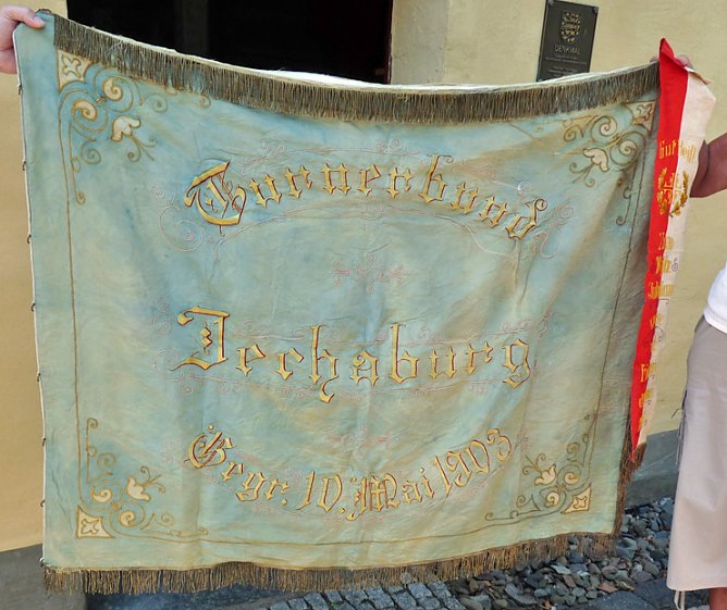 Historische Fahne (Foto: Karl-Heinz Herrmann) Historische Fahne (Foto: Karl-Heinz Herrmann)