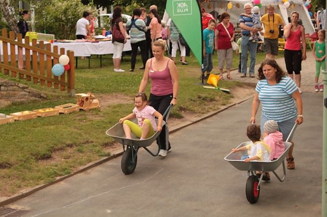 Olympiade auf dem Franzberg (Foto: Käferland) Olympiade auf dem Franzberg (Foto: Käferland)
