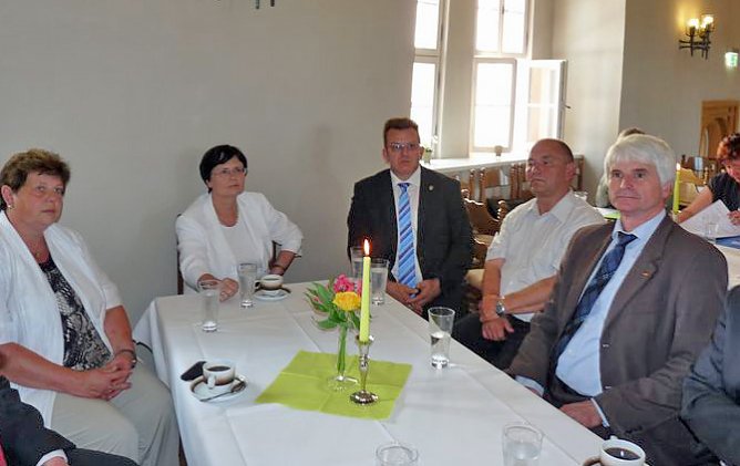 Ministerpräsidentin in Jugendherberge (Foto: Karl-Heinz Herrmann) Ministerpräsidentin in Jugendherberge (Foto: Karl-Heinz Herrmann)