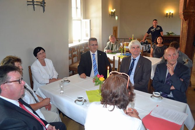 Zum Kurzbesuch (Foto: Landratsamt Kyffh&auml;userkreis)