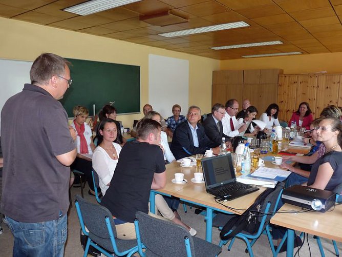 Zu Besuch bei Starthilfe (Foto: Karl-Heinz Herrmann) Zu Besuch bei Starthilfe (Foto: Karl-Heinz Herrmann)