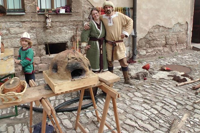 Arch&auml;ologie zum Anfassen (Foto: Karl-Heinz Herrmann)