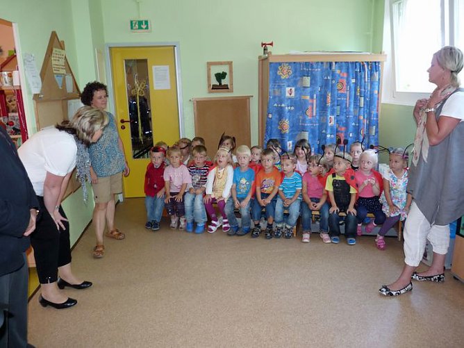 Kinder freuten sich (Foto: Karl-Heinz Herrmann) Kinder freuten sich (Foto: Karl-Heinz Herrmann)