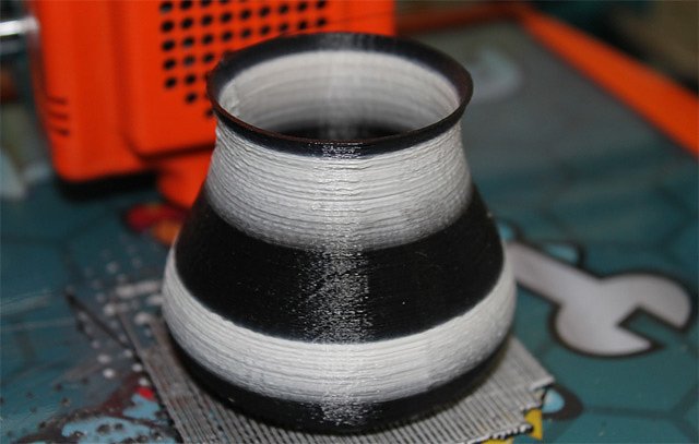 Modell-Hobby-Spiel (Foto: FabLab Thüringen) Modell-Hobby-Spiel (Foto: FabLab Thüringen)