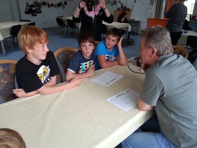 Euer Bolzplatz gegen Rechts (Foto: Freizeitzentrum Artern) Euer Bolzplatz gegen Rechts (Foto: Freizeitzentrum Artern)