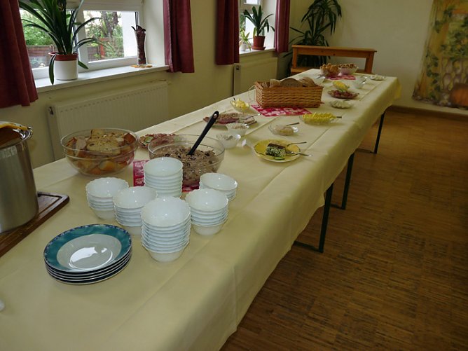 Die Bebra entlang (Foto: Karl-Heinz Herrmann) Die Bebra entlang (Foto: Karl-Heinz Herrmann)