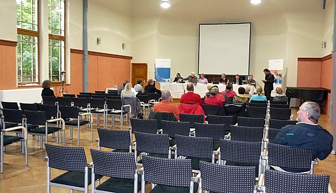 Erschreckendes Desinteresse (Foto: Karl-Heinz Herrmann) Erschreckendes Desinteresse (Foto: Karl-Heinz Herrmann)