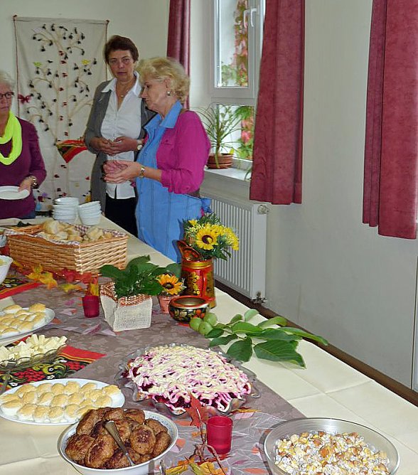 Kommunikatives Frühstück (Foto: Karl-Heinz Herrmann) Kommunikatives Frühstück (Foto: Karl-Heinz Herrmann)