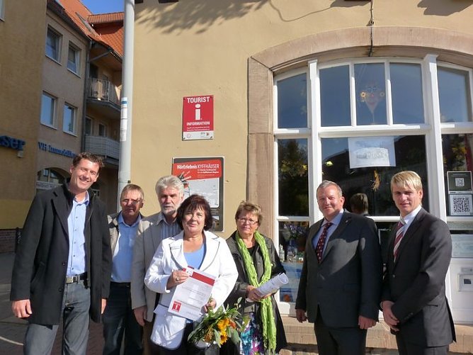 Zertifikation erhalten (Foto: Karl-Heinz Herrmann) Zertifikation erhalten (Foto: Karl-Heinz Herrmann)