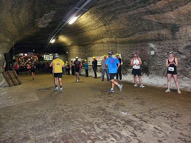 Bilder und Ergebnisse Kristalllauf (Foto: Karl-Heinz Herrmann) Bilder und Ergebnisse Kristalllauf (Foto: Karl-Heinz Herrmann)