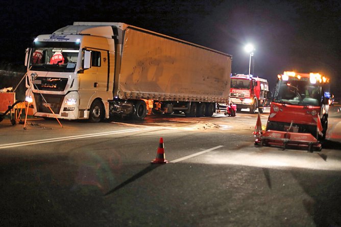 Wieder halbseitig befahrbar (Foto: privat) Wieder halbseitig befahrbar (Foto: privat)