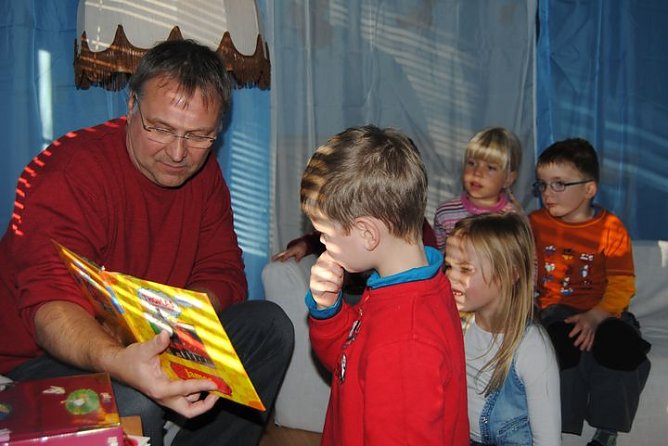 "Gemeinsam mit Kindern die Welt der Bücher entdecken" (Foto: Privat) "Gemeinsam mit Kindern die Welt der Bücher entdecken" (Foto: Privat)