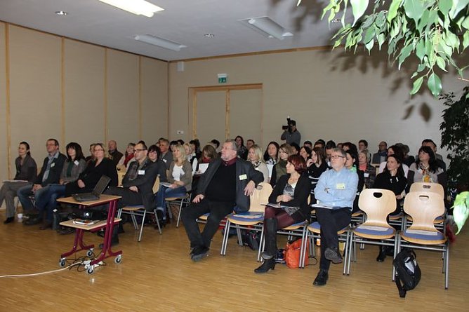 Br&uuml;cken wurden gebaut! (Foto: Karl-Heinz Herrmann)