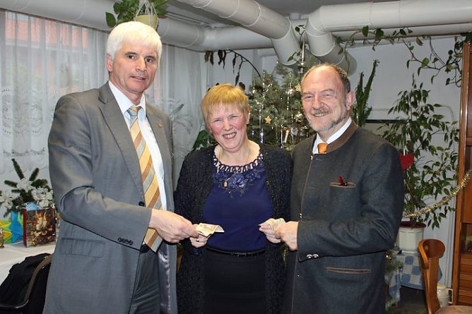 Weihnachtliches im Verband (Foto: Karl-Heinz Herrmann) Weihnachtliches im Verband (Foto: Karl-Heinz Herrmann)