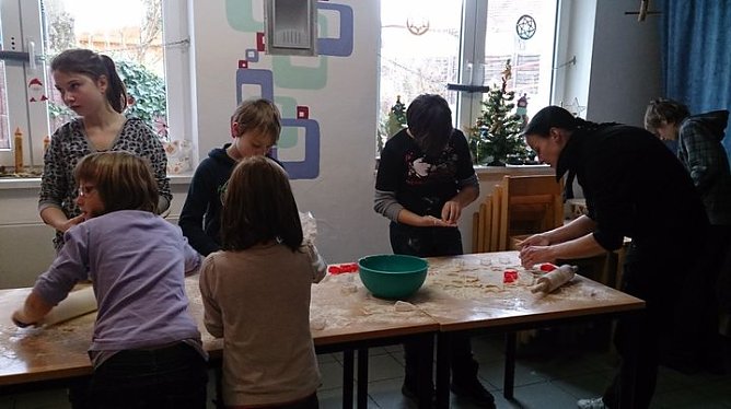 Buntes Weihnachtstreiben im Jugendclub HOC (Foto: Stadtjugendring)