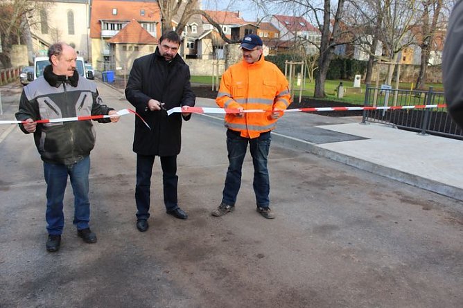 Brücke übergeben (Foto: Karl-Heinz Herrmann) Brücke übergeben (Foto: Karl-Heinz Herrmann)