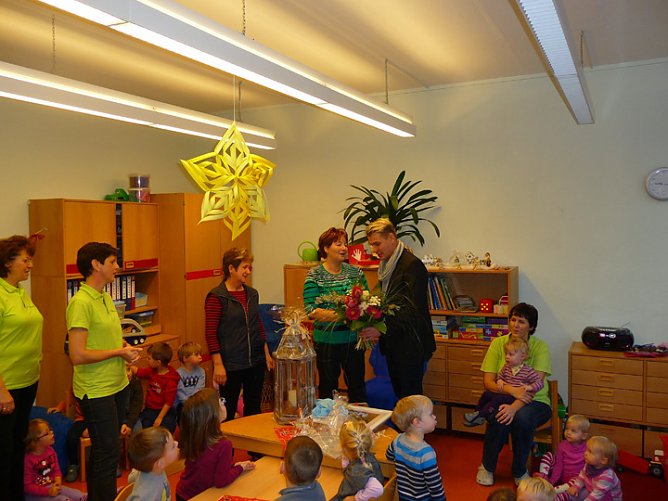 Tsch&uuml;ss Tante Karin (Foto: Kindervilla Bad Frankenhausen)