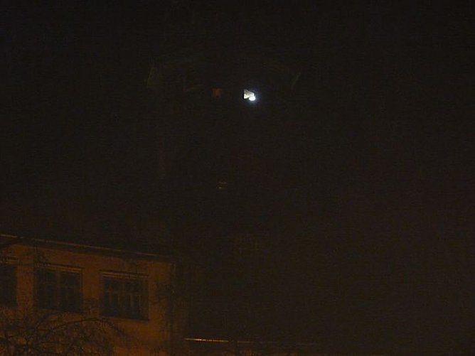 Die Kehrseite des Feuerwerks (Foto: Karl-Heinz Herrmann)