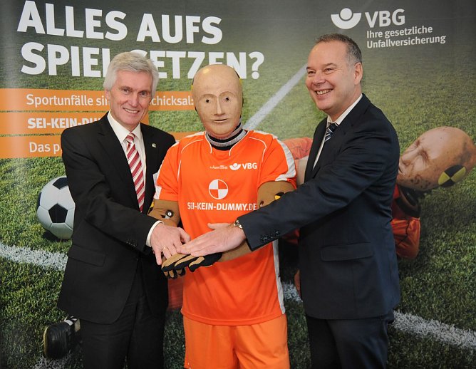 Startschuss (Foto: Burghard Neumann) Startschuss (Foto: Burghard Neumann)