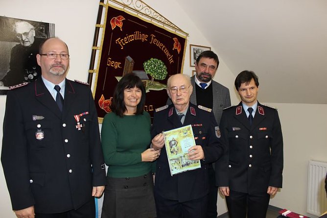 Auszeichnung und Bef&ouml;rderungen (Foto: Karl-Heinz Herrmann)
