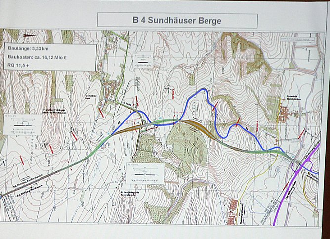 Sanierung Fahrbahn (Foto: Karl-Heinz Herrmann) Sanierung Fahrbahn (Foto: Karl-Heinz Herrmann)