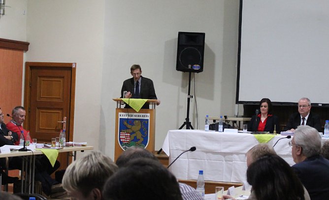 Haushaltsplan und Finanzplan 2014 (Foto: Karl-Heinz Herrmann)