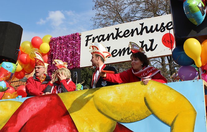 Rosensonntagsumzug (Foto: Karl-Heinz Herrmann)