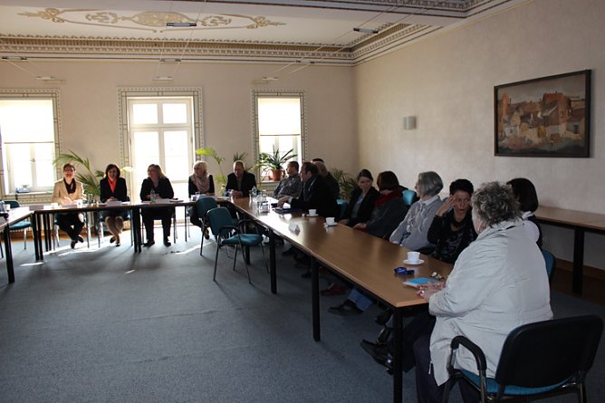 Älter werden im Kyffhäuserkreis (Foto: Karl-Heinz Herrmann) Älter werden im Kyffhäuserkreis (Foto: Karl-Heinz Herrmann)