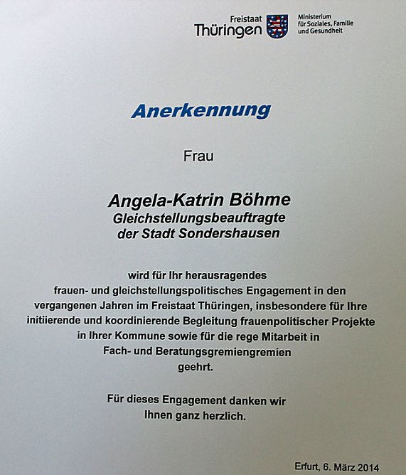 Ehrenurkunde erhalten (Foto: Karl-Heinz Herrmann)