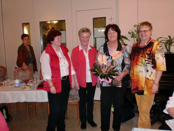 Vorstand einstimmig gew&auml;hlt! (Foto: Frauenchor)