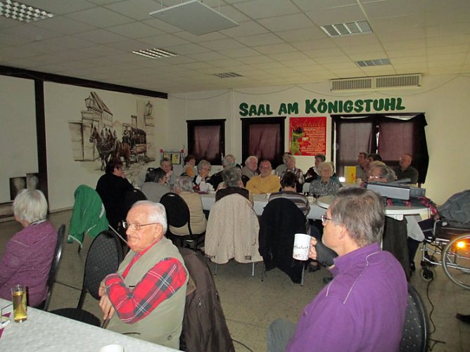 Kr&auml;uterkunde f&uuml;r jedermann (Foto: Karl-Heinz Herrmann)