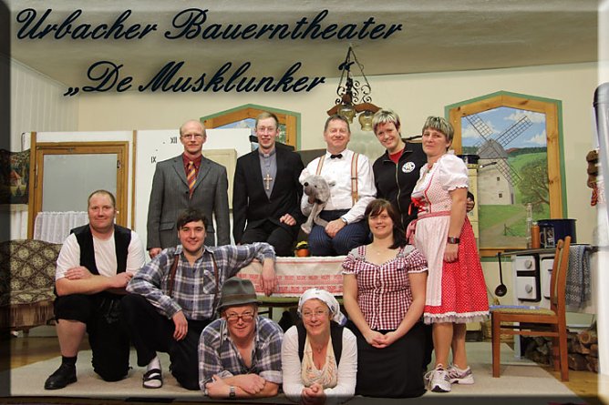 Bauerntheater in Ebeleben (Foto: Grundschule Ebeleben) Bauerntheater in Ebeleben (Foto: Grundschule Ebeleben)