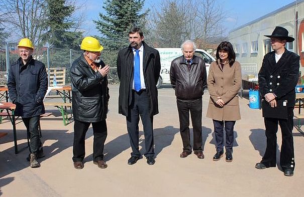 Vorfreude auf neue Wohnung (Foto: Karl-Heinz Herrmann)