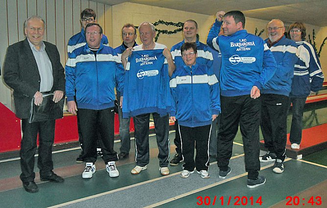 Neue Trainingsanzüge (Foto: 1. KC-Barbarossa Artern e.V.) Neue Trainingsanzüge (Foto: 1. KC-Barbarossa Artern e.V.)