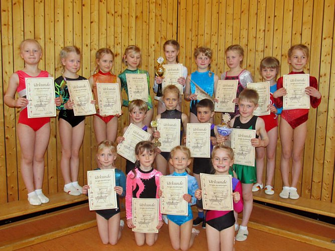 Beginn der Wettkampfsaison für die Jüngsten (Foto: SV Glückauf Sondershausen Turnen) Beginn der Wettkampfsaison für die Jüngsten (Foto: SV Glückauf Sondershausen Turnen)