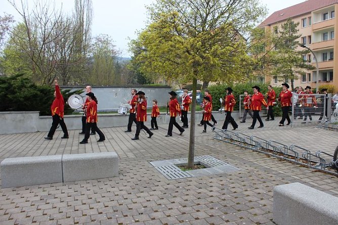Ansturm auf die Schule (Foto: Karl-Heinz Herrmann)