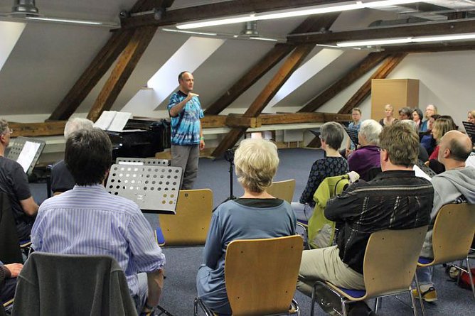 Obertonmusik (Foto: Karl-Heinz Herrmann) Obertonmusik (Foto: Karl-Heinz Herrmann)