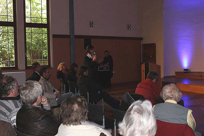 Über den Aufbau Ost (Foto: Karl-Heinz Herrmann) Über den Aufbau Ost (Foto: Karl-Heinz Herrmann)