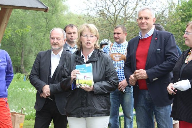 Und wieder ist ein Teilstück UWR fertig (Foto: Karl-Heinz Herrmann) Und wieder ist ein Teilstück UWR fertig (Foto: Karl-Heinz Herrmann)