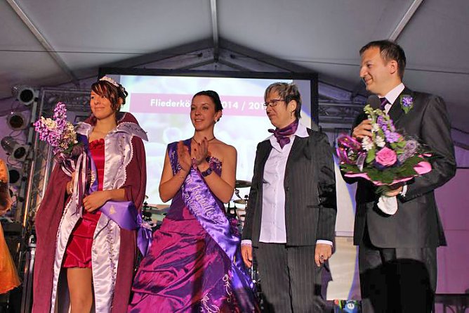Wahl der Fliederk&ouml;nigin (Foto: Karl-Heinz Herrmann)