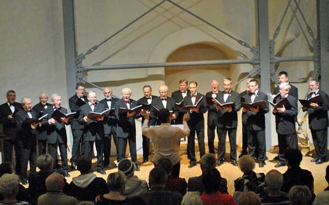 Albert-Fischer-Chor mit Frühlingskonzert (Foto: Albert-Fischer-Chor) Albert-Fischer-Chor mit Frühlingskonzert (Foto: Albert-Fischer-Chor)