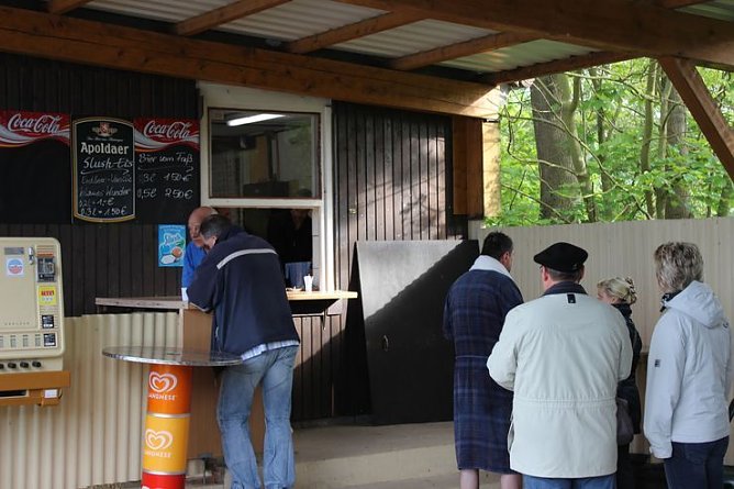 Erste Badegäste am Bebraer Teich (Foto: Karl-Heinz Herrmann) Erste Badegäste am Bebraer Teich (Foto: Karl-Heinz Herrmann)