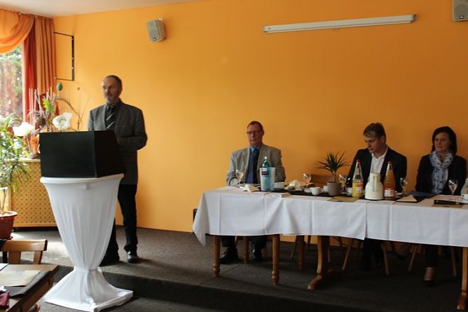 Erste gemeinsame Delegiertenkonferenz (Foto: Karl-Heinz Herrmann) Erste gemeinsame Delegiertenkonferenz (Foto: Karl-Heinz Herrmann)